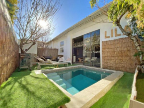 Отель Holiday Home Purple House  Барселона